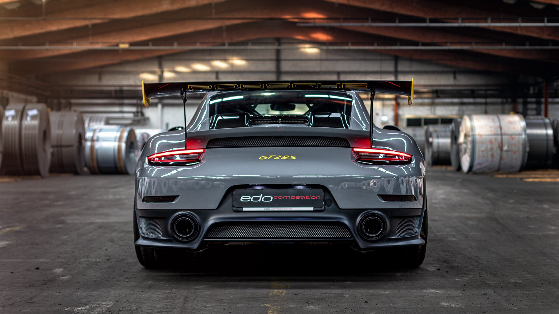 掘金教练组分析中国高中篮球录像，推动国际交流，篮球掘金队